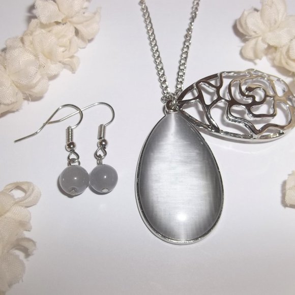 Gray and Silver Earring and Long Necklace Jewelry Coordinating Set Lot Pair A536 - Picture 3 of 8